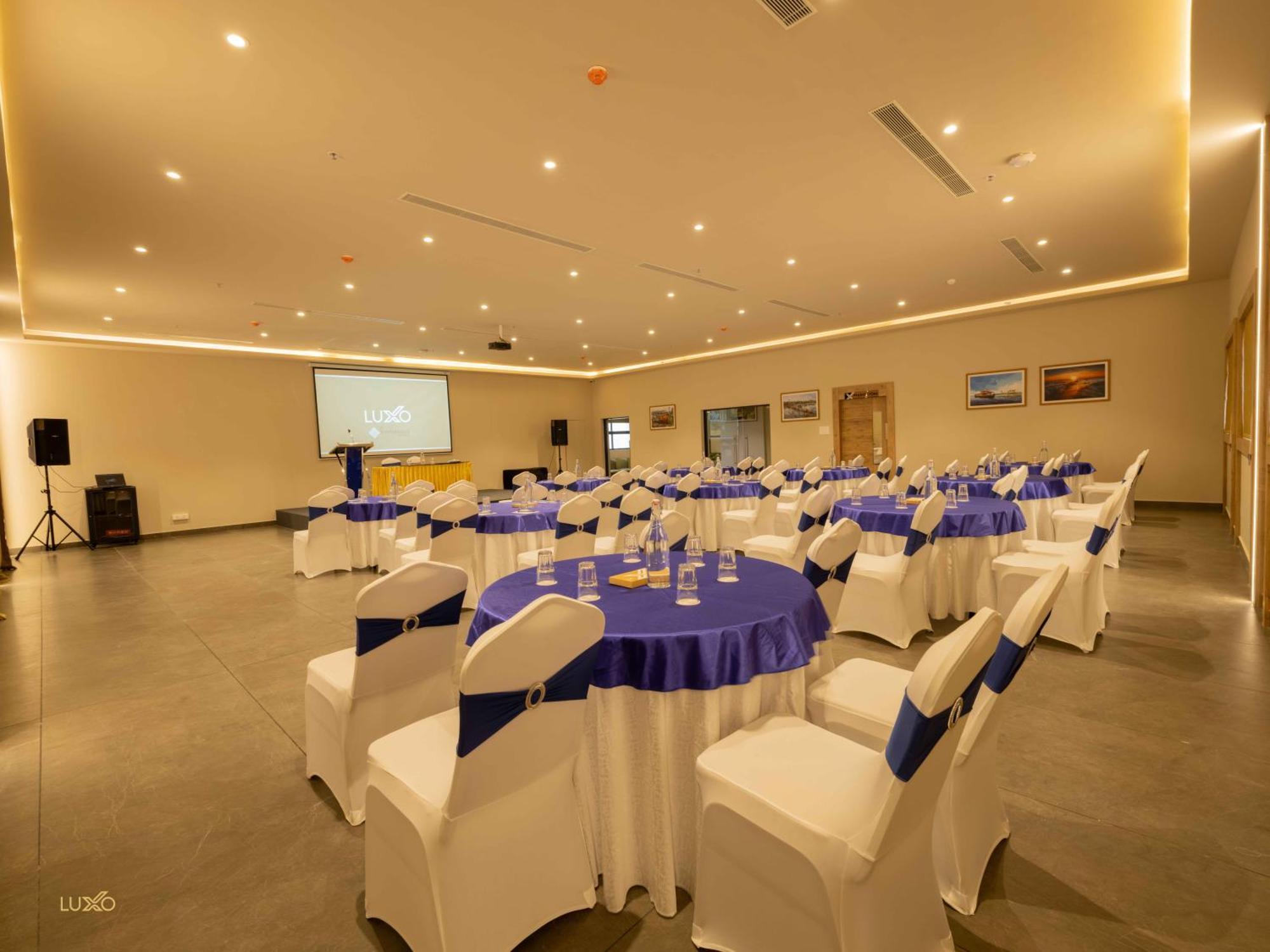 Luxo Kochi Hotel ภายนอก รูปภาพ