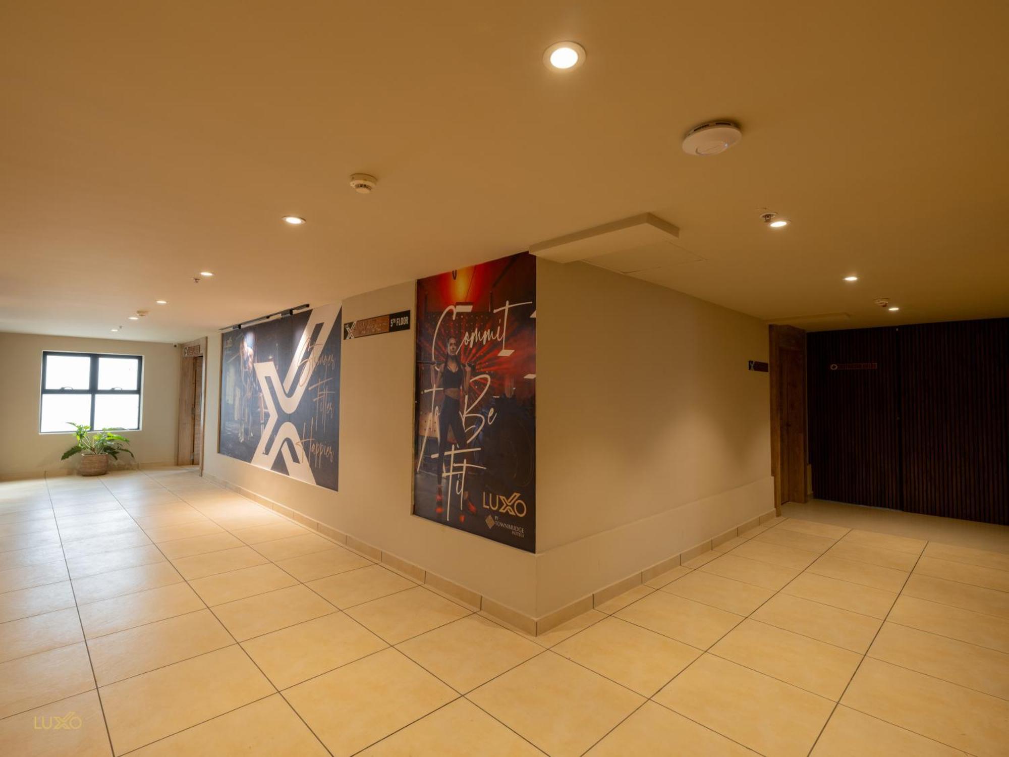 Luxo Kochi Hotel ภายนอก รูปภาพ
