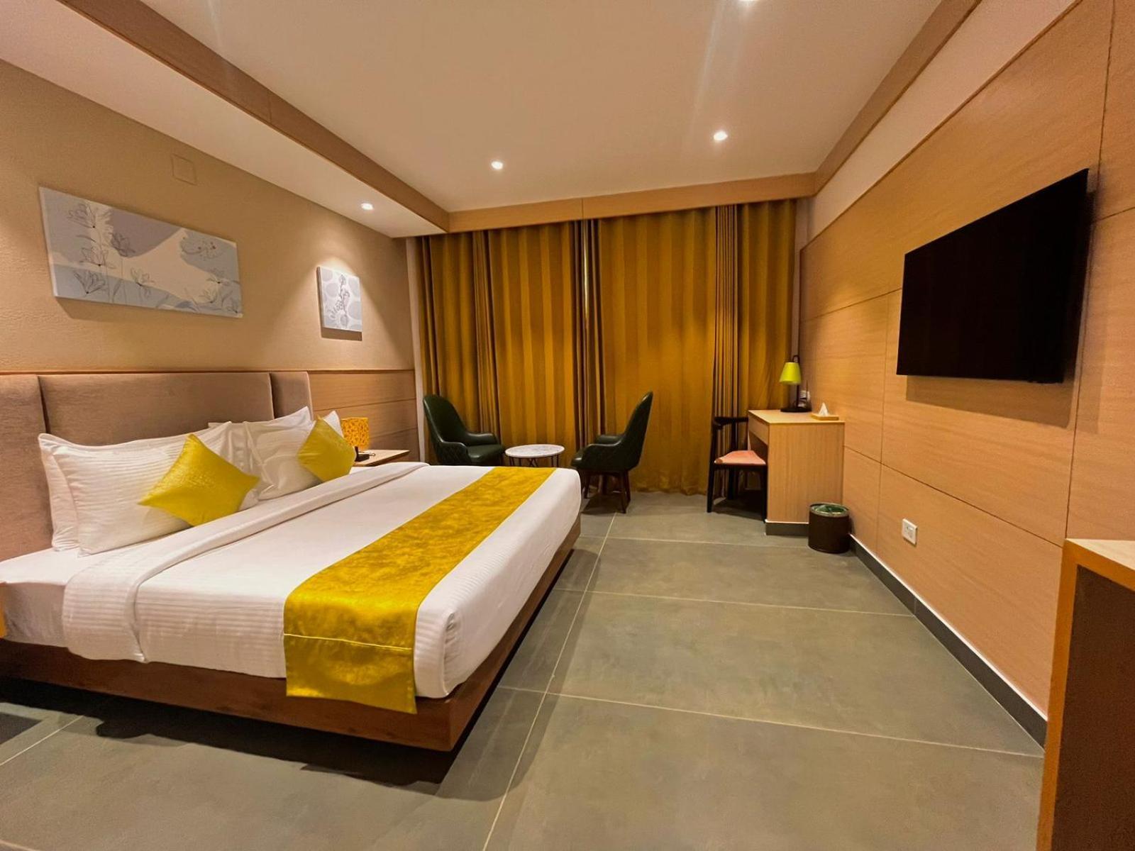 Luxo Kochi Hotel ภายนอก รูปภาพ